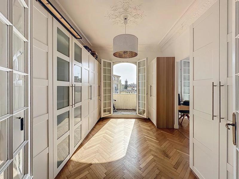 Appartement - 123 m² - 5 pièces