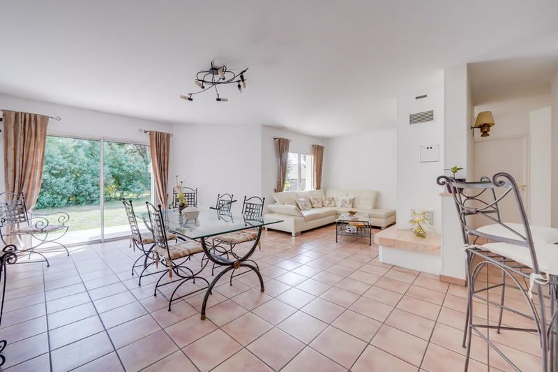 Maison - 145 m² - 7 pièces