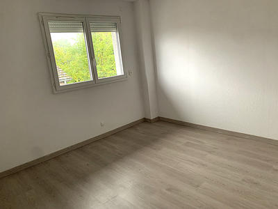 Local commercial - 162 m² - 1 pièce