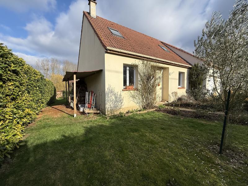 Maison - 85 m² - 5 pièces