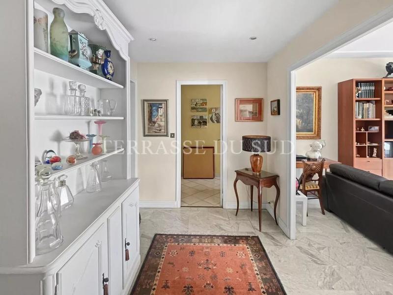 Appartement - 145 m² - 5 pièces