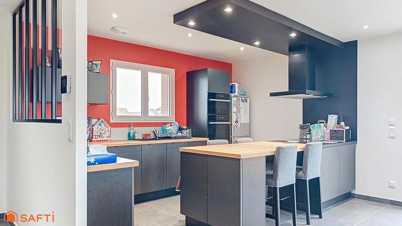 Maison - 95 m² - 4 pièces