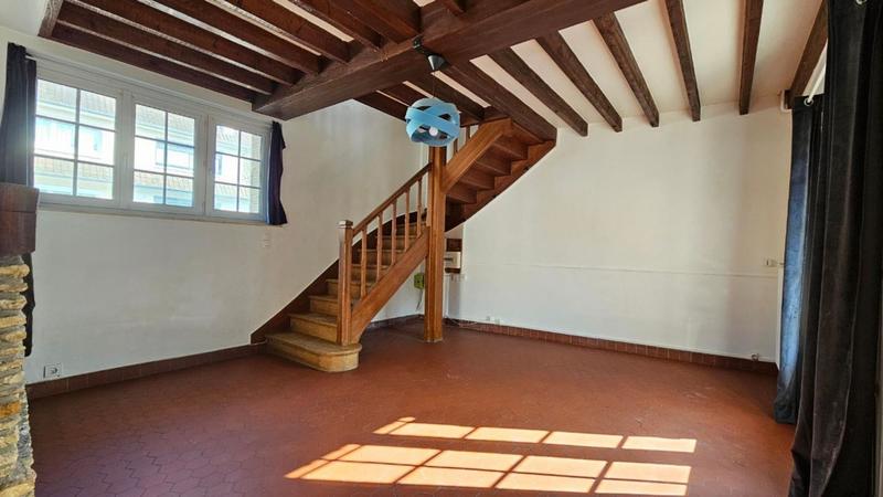 Propriété - 253 m² - 10 pièces