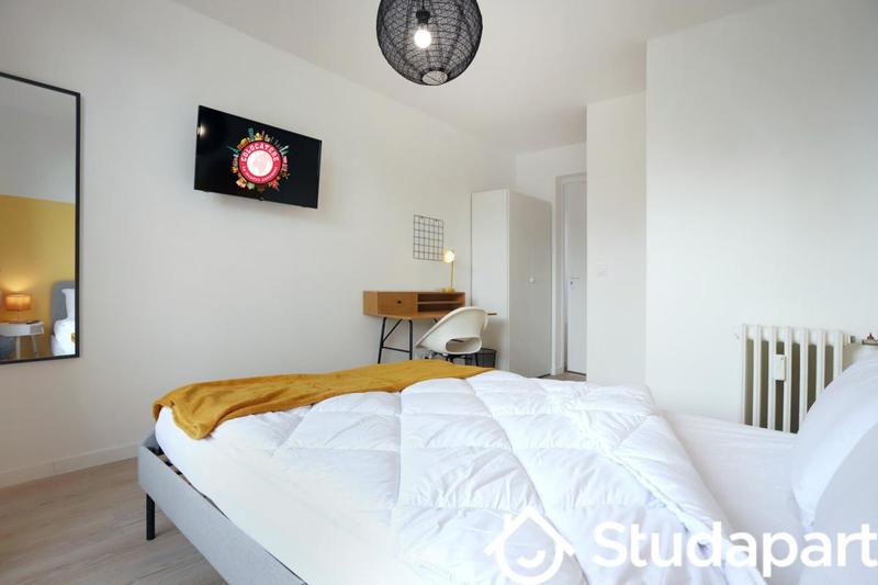 Chambre - 12 m² - 1 pièce