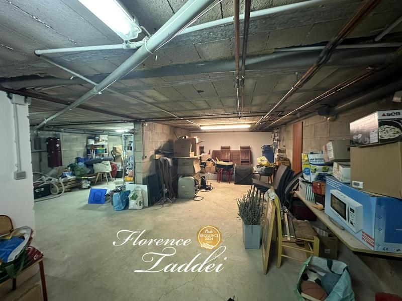 Maison - 177 m² - 7 pièces