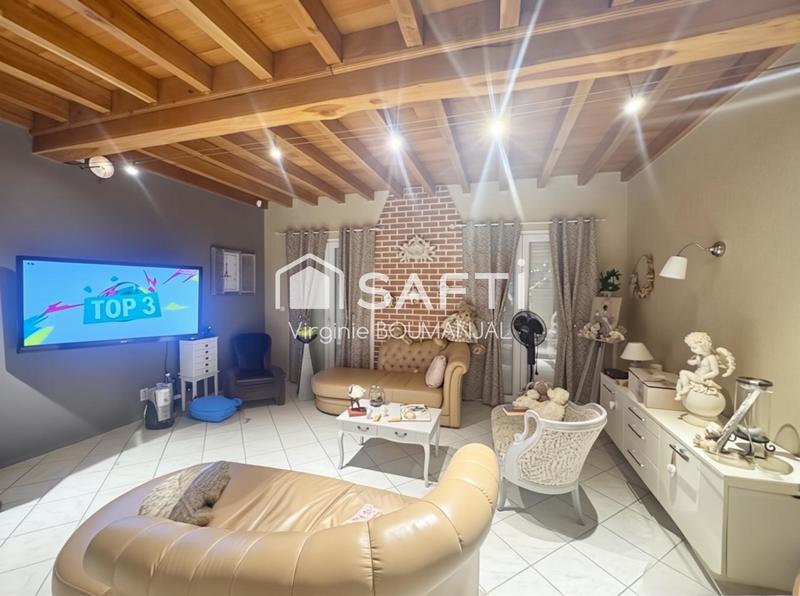 Maison - 221 m² - 6 pièces