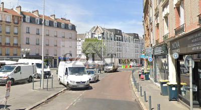 Local commercial - 319 m²