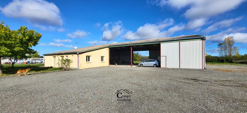 Local commercial - 496 m² - 4 pièces