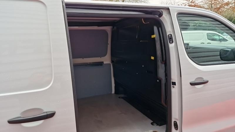 Fiat Scudo Fourgon Bluehdi 180 Xl Ss Eat8