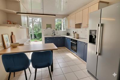 Maison - 210 m² - 7 pièces