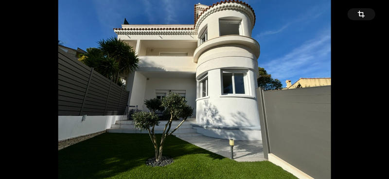 Appartement - 186 m² - 7 pièces