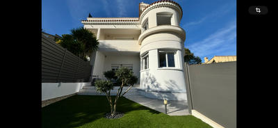 Appartement - 186 m² - 7 pièces