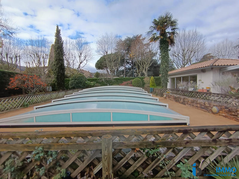 Villa - 230 m² - 7 pièces