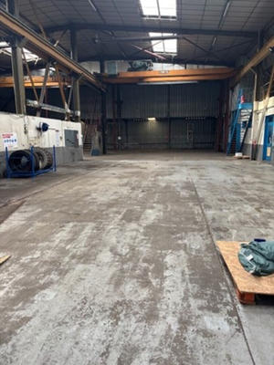 Local d'activité / Entrepôt - 1 100 m²