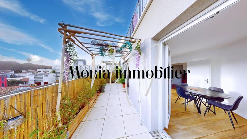 Appartement - 84 m² - 4 pièces