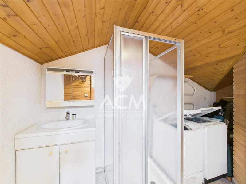 Appartement - 65 m² - 5 pièces