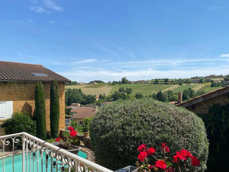 Maison - 212 m² - 5 pièces