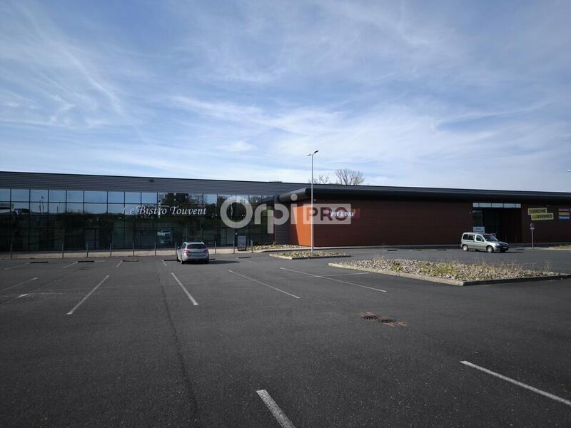 Local commercial - 4 200 m²