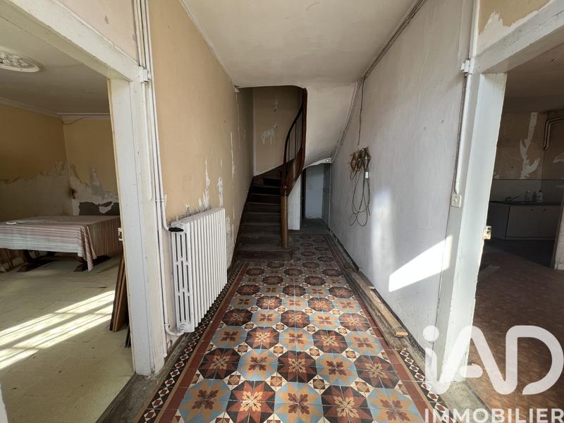 Maison - 225 m² - 10 pièces