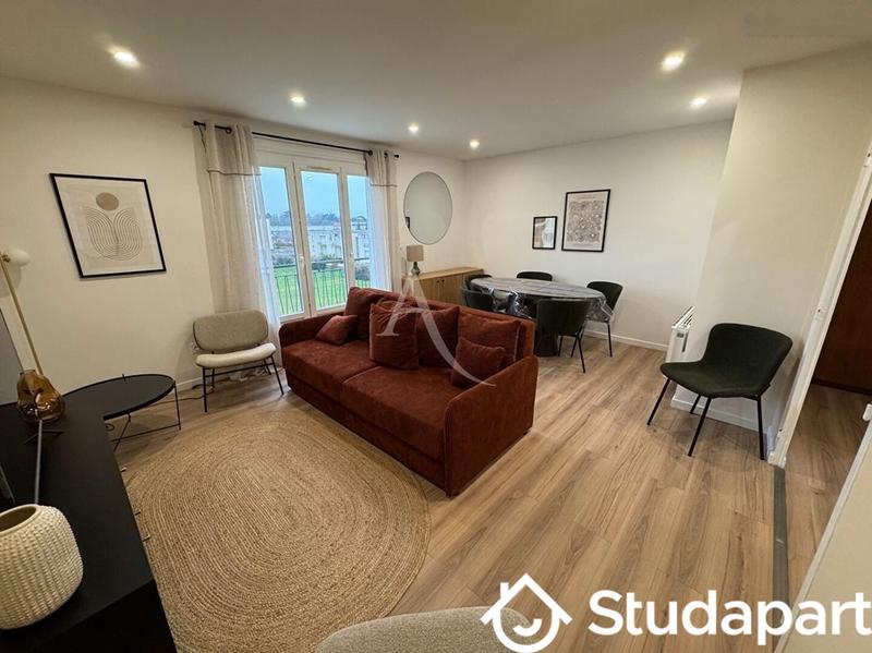 Chambre - 11 m² - 1 pièce