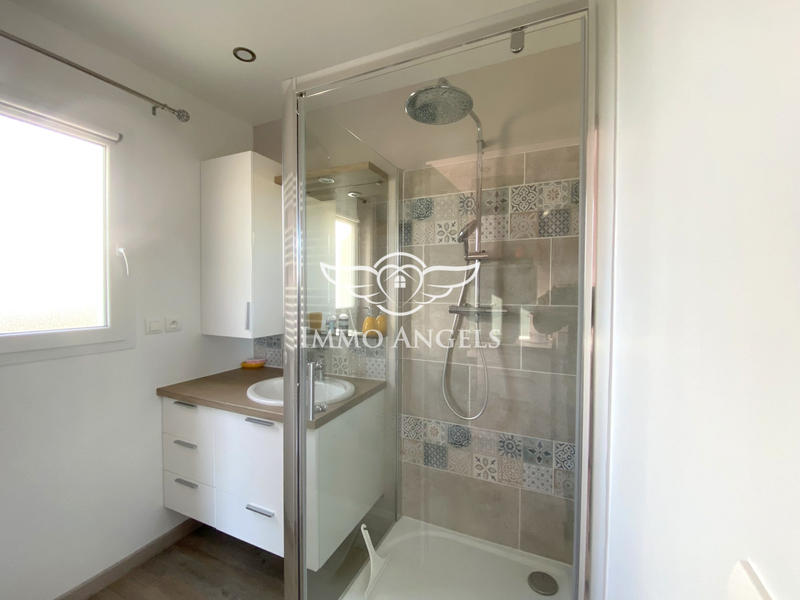 Maison - 206 m² - 9 pièces