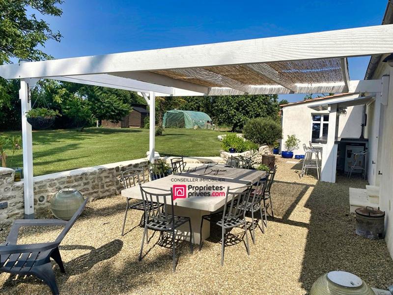 Maison - 197 m² - 8 pièces