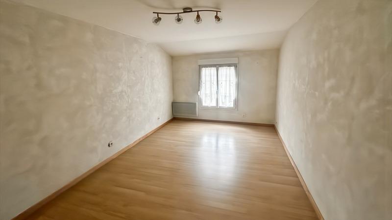 Maison - 252 m² - 9 pièces