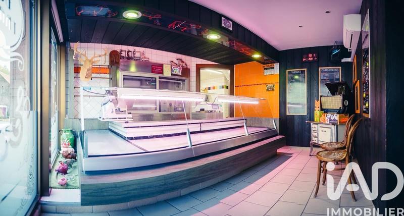 Maison - 202 m² - 5 pièces