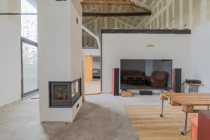 Maison - 250 m² - 7 pièces