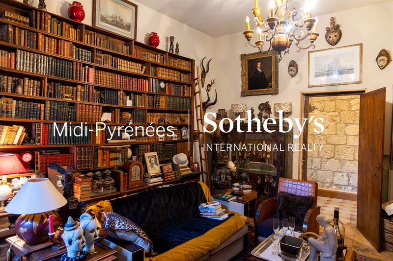 Hôtel particulier - 320 m² - 10 pièces