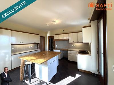 Maison - 185 m² - 7 pièces