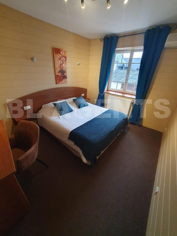 Maison - 637 m² - 20 pièces