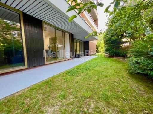 Appartement ancien - 113 m² - 5 pièces