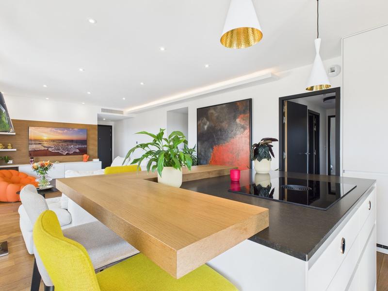 Appartement - 94 m² - 4 pièces