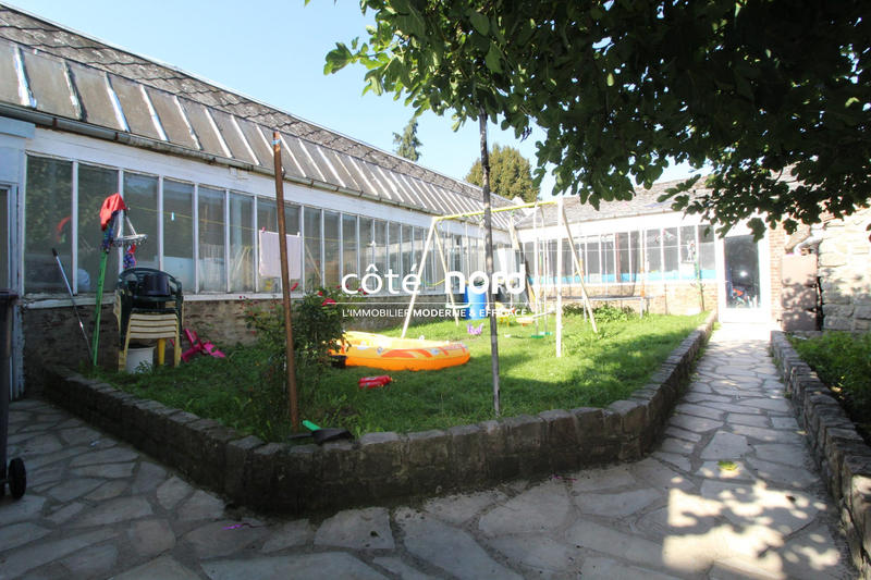 Maison - 250 m² - 7 pièces