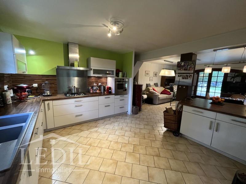 Maison - 224 m² - 6 pièces