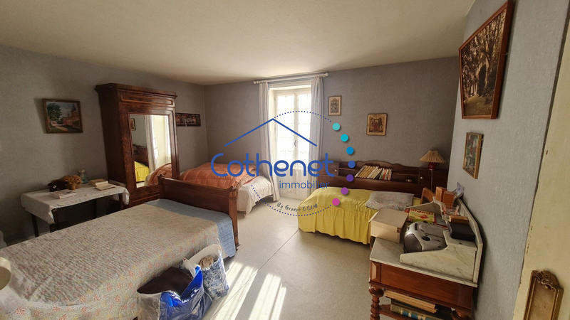 Maison ancienne - 256 m² - 8 pièces