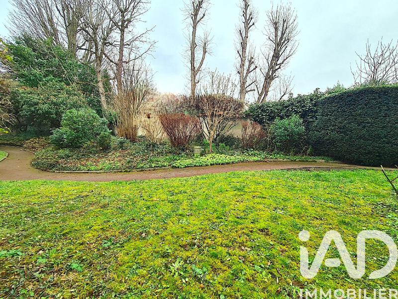 Immeuble - 25 m² - 1 pièce