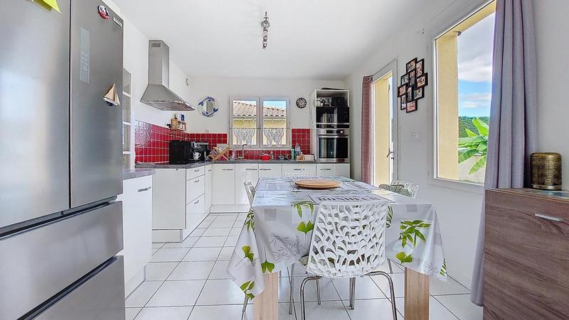 Maison - 88 m² - 4 pièces