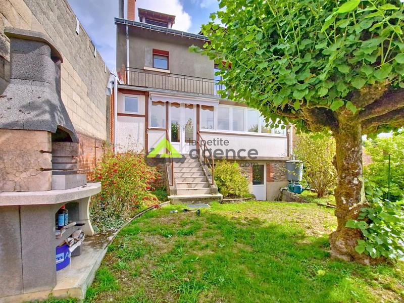 Maison - 170 m² - 8 pièces