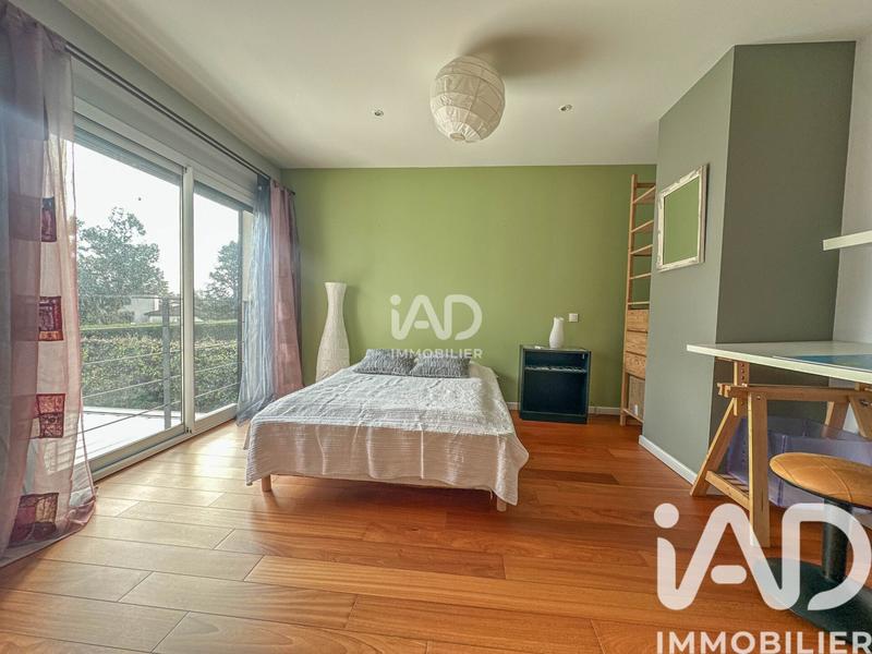 Maison - 166 m² - 6 pièces