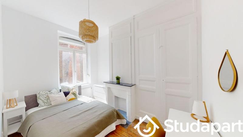 Chambre - 101 m² - 1 pièce