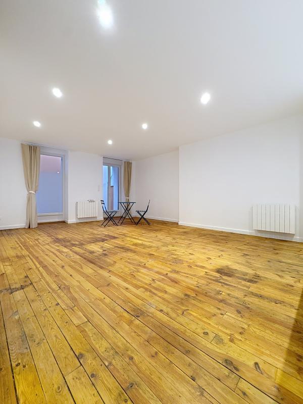 Appartement - 68 m² - 2 pièces