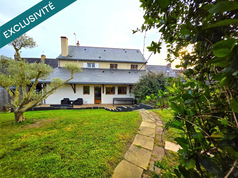 Maison - 237 m² - 8 pièces