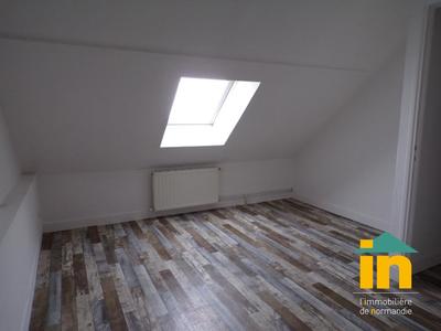 Appartement - 214 m² - 12 pièces