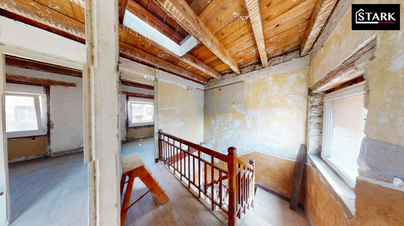 Maison - 140 m² - 10 pièces