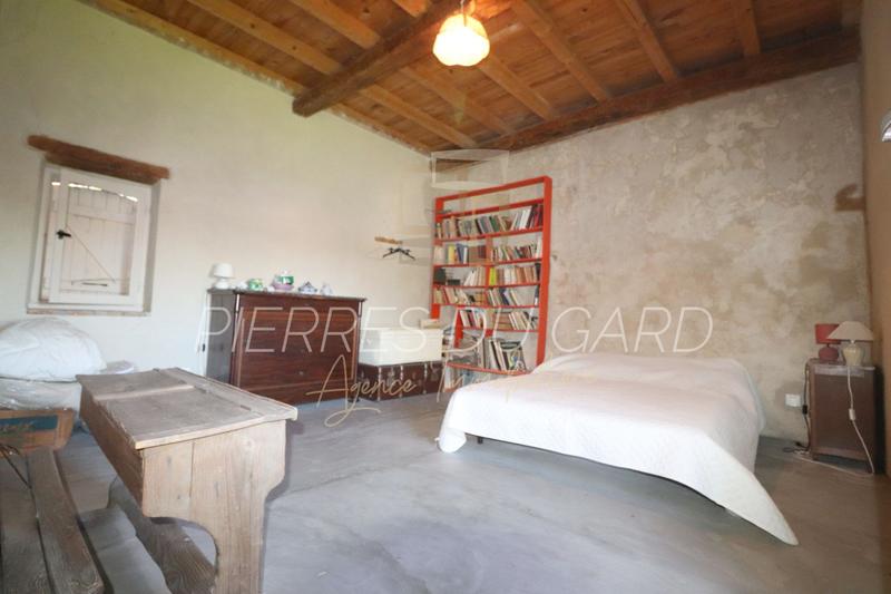 Maison en pierre - 200 m² - 6 pièces