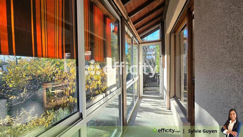 Pavillon - 160 m² - 5 pièces