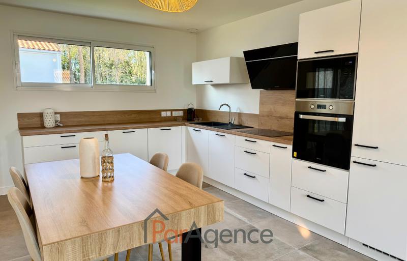 Maison - 136 m² - 5 pièces