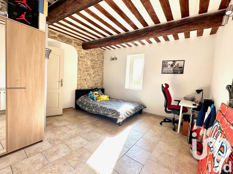 Maison - 325 m² - 10 pièces